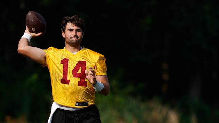 Commanders' Sam Howell Has 'Smart Football Mind!' Commanders' Sam Howell Has 'Smart Football Mind!'