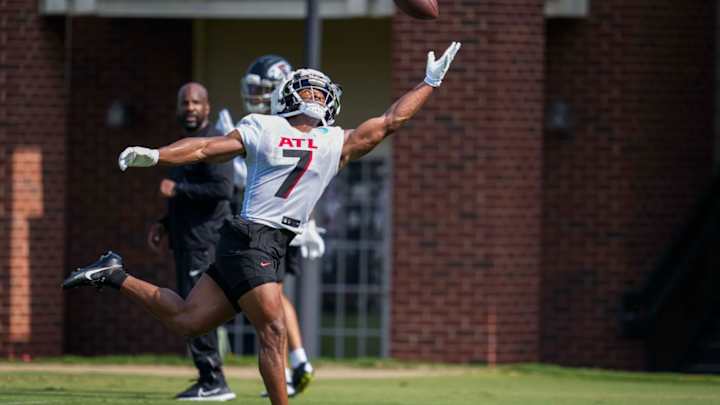 Falcons 'Very Encouraged' by Rookie Class Fast Training Camp Start
