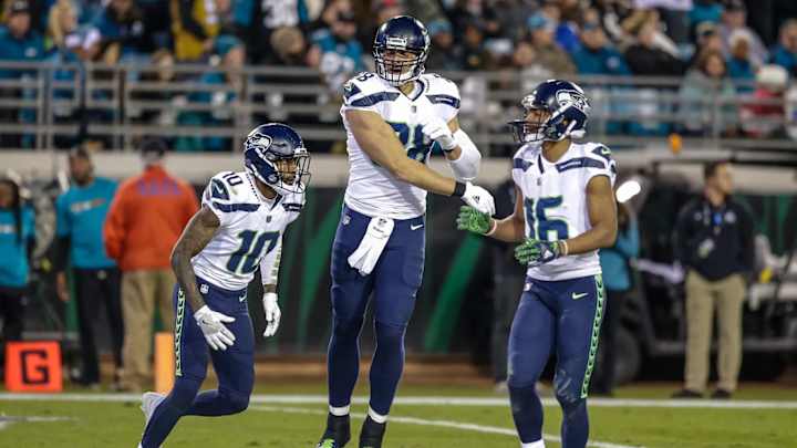 Seattle Seahawks Ex Jimmy Graham Signs with Saints, Reveals Retirement Plan
