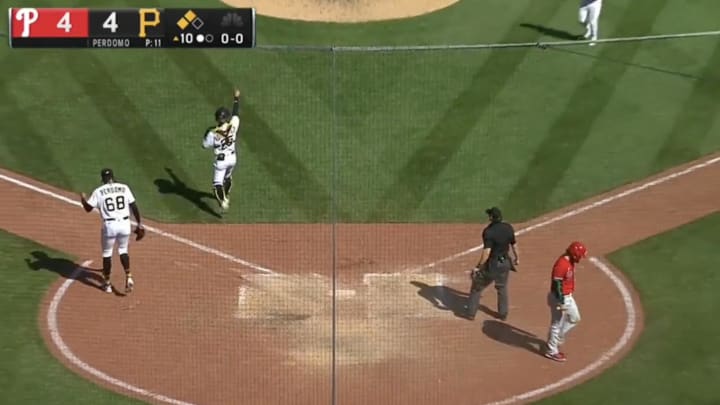 MLB Fans Roasted Bryce Harper and the Phillies After Brutal Baserunning Blunder in 10th Inning MLB Fans Roasted Bryce Harper and the Phillies After Brutal Baserunning Blunder in 10th Inning