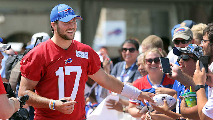 Bills’ Josh Allen Gets Revenge on Peter King, Leaves Him Hanging After Interview