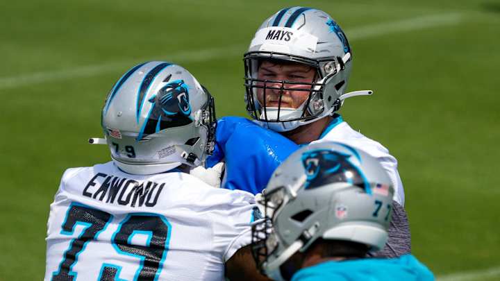 Quick Hits: Young/Chark Connection, Kobe Jones 'Flashing', OL Looking to 'Prove It' + More