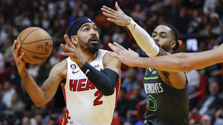 Lakers News: Pundit Believes D'Angelo Russell's Tradable Deal Could Work To His Advantage Lakers News: Pundit Believes D'Angelo Russell's Tradable Deal Could Work To His Advantage