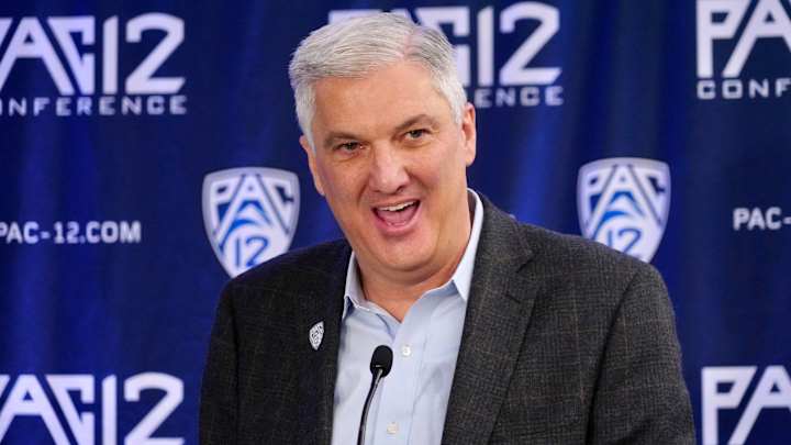 Pac-12 Presidents Reportedly Considering Apple-Streaming Media Rights Deal Pac-12 Presidents Reportedly Considering Apple-Streaming Media Rights Deal