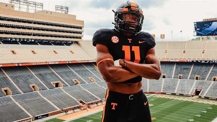 Josh Heupel Dives Into Emmanuel Okoye's Fit at TE Josh Heupel Dives Into Emmanuel Okoye's Fit at TE