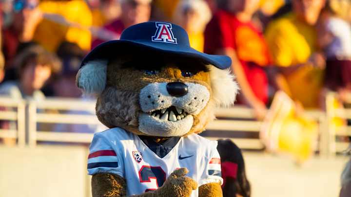 Report: Arizona Leaving Pac-12 For Big 12, 'Plan' to Announce Move Over Weekend
