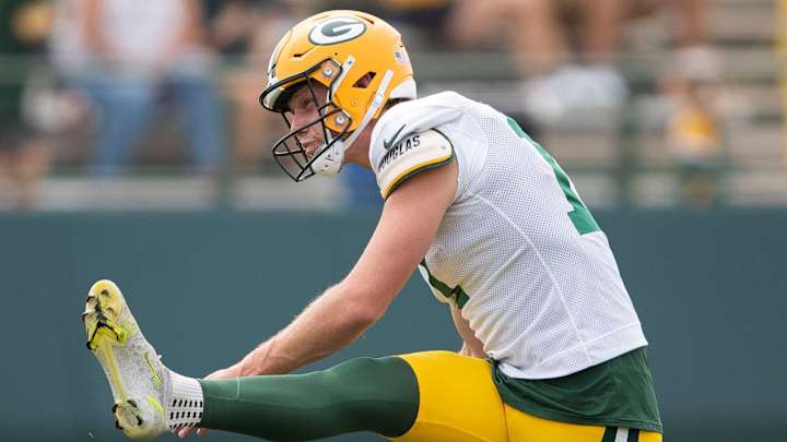 Watch: Carlson’s 61-Yard Field Goal and More From Camp