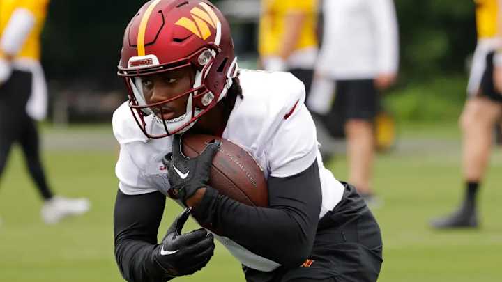 Commanders WR Curtis Samuel 'Definitely Excited' With Eric Bieniemy's Offense Commanders WR Curtis Samuel 'Definitely Excited' With Eric Bieniemy's Offense