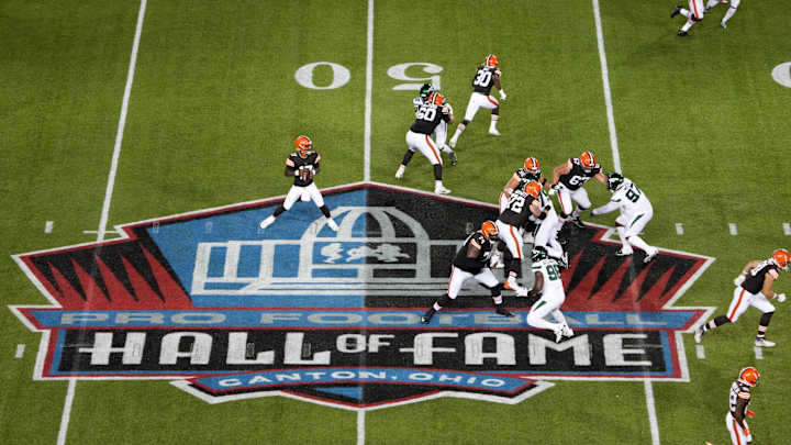 Rookie Thompson-Robinson Shines As Browns Beat Jets in Hall of Fame Game