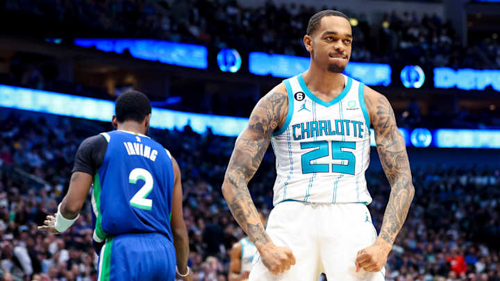 P.J. Washington Still Looking for Contract; Mavs Sign & Trade Chances Rising?