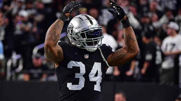 Brandon Bolden is One of the Oldest Raiders in the Room