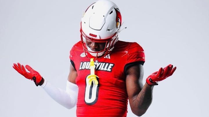 Louisville WR Chris Bell Overcoming Injury to Stand Out Early in Fall Camp Louisville WR Chris Bell Overcoming Injury to Stand Out Early in Fall Camp