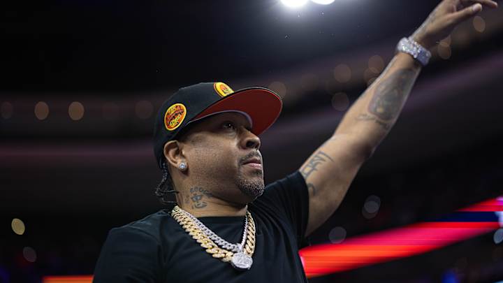 Sixers Legend Allen Iverson Shows Love to Clippers Guard