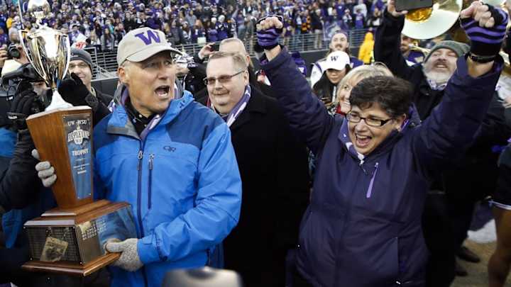 UW President Said Lack of Linear TV Was Deal-Breaker with Pac-12