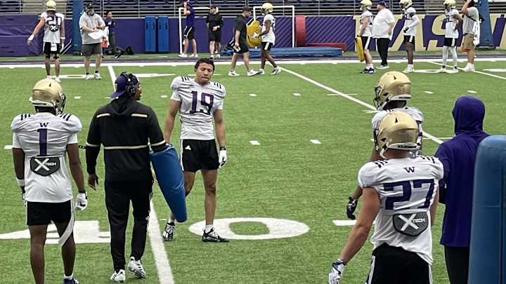 Husky Corners Look Healthy, Stealthy and Feisty