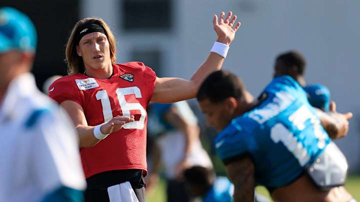 Jaguars Training Camp, Day 10: Observations on Trevor Lawrence, Travon Walker and More Jaguars Training Camp, Day 10: Observations on Trevor Lawrence, Travon Walker and More