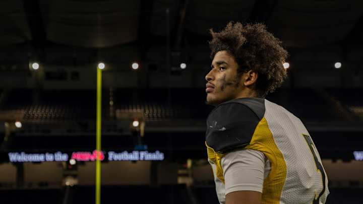 UCLA Football: Freshman QB Dante Moore Tops List of College Newcomers