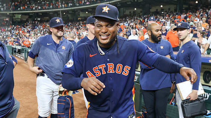 Houston Astros' Framber Valdez, LA Dodgers' Freddie Freeman Win MLB Players of the Week