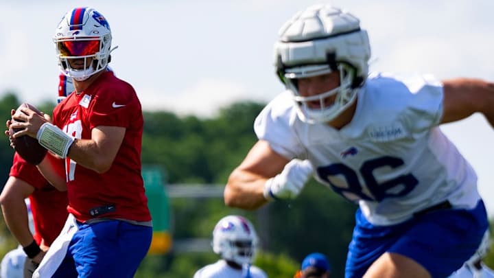 Bills 'Good, Bad & Ugly' Camp Review: 'Elite' Gabe Davis, QB Struggles, Lineman Trade?