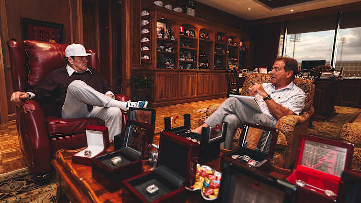 Alabama Football Welcomes Pete Rose to Speak to Team in Fall Camp