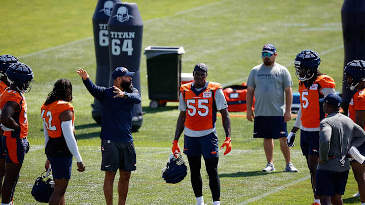 Frank Clark: I Don't Feel Sorry for Broncos DC Vance Joseph