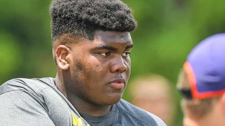 Auburn football is now the top school for offensive lineman Ian Geffrard