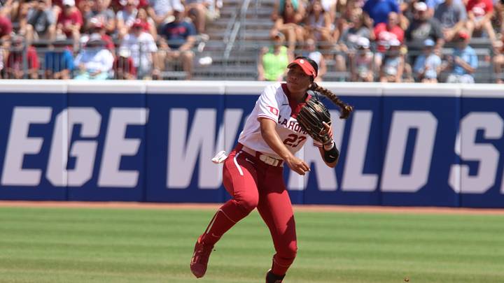 WCWS Photo Gallery: UCLA 7, Oklahoma 3