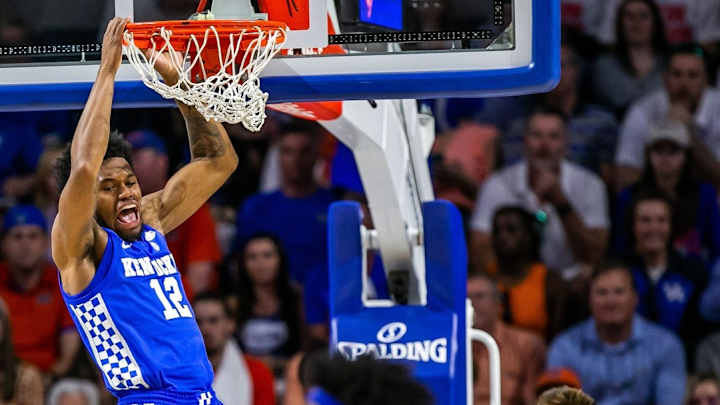 Huskies Add Kentucky's Brooks to Suddenly Big Front Line Huskies Add Kentucky's Brooks to Suddenly Big Front Line