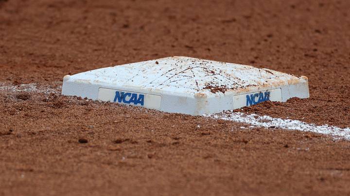 College Baseball Umpire Pushes ECU Player Toward First After Home Run (Video) College Baseball Umpire Pushes ECU Player Toward First After Home Run (Video)