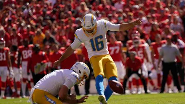 Folk Safe? Patriots Work Out Trio of Kickers