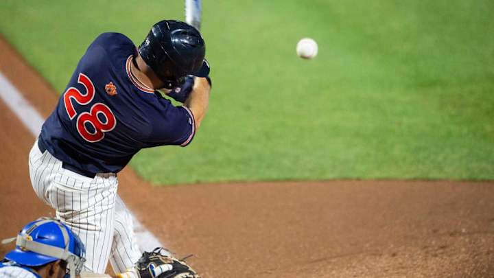 Auburn baseball beats UCLA 11-4, advances to Super Regional vs Oregon State