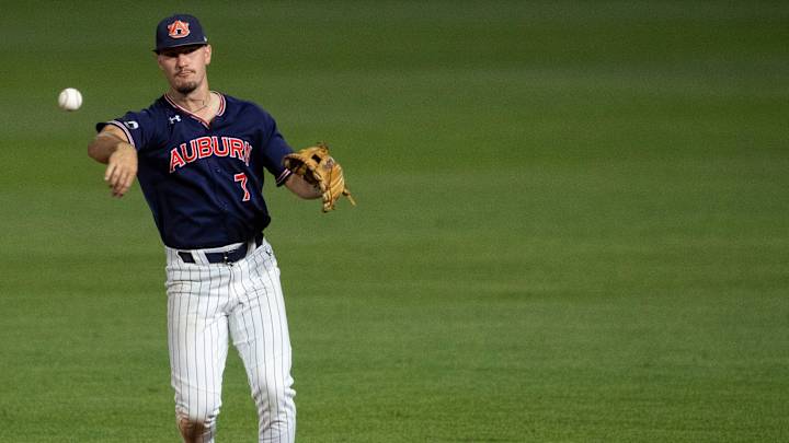 Auburn baseball defeats Oregon State in Super Regional game one Auburn baseball defeats Oregon State in Super Regional game one
