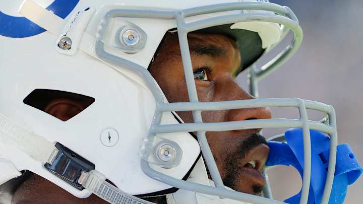 Darius Leonard to Undergo Back Surgery, Will Be Ready for Regular Season