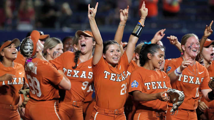 Texas Sweeps Double-Header vs. Oklahoma State, Advances to WCWS Finals Texas Sweeps Double-Header vs. Oklahoma State, Advances to WCWS Finals