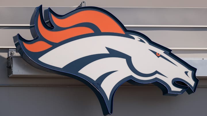 Broncos Agree to Record Sale to Group Led by Walmart Heir, per Report