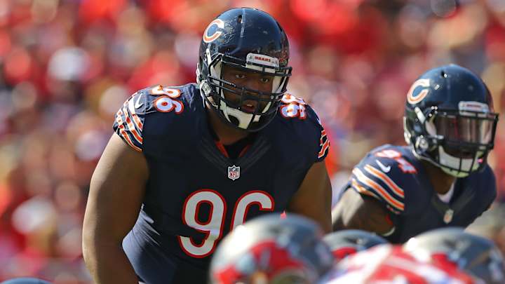 Akiem Hicks Rejoins Tom Brady