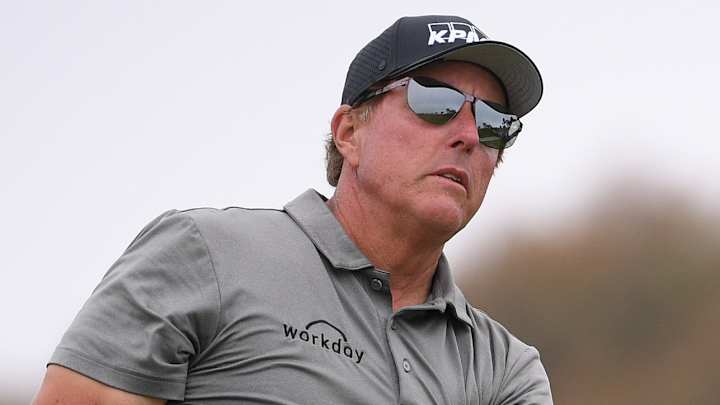 Golf Twitter Reacts to U.S. Open’s Dustin Johnson, Phil Mickelson Decision