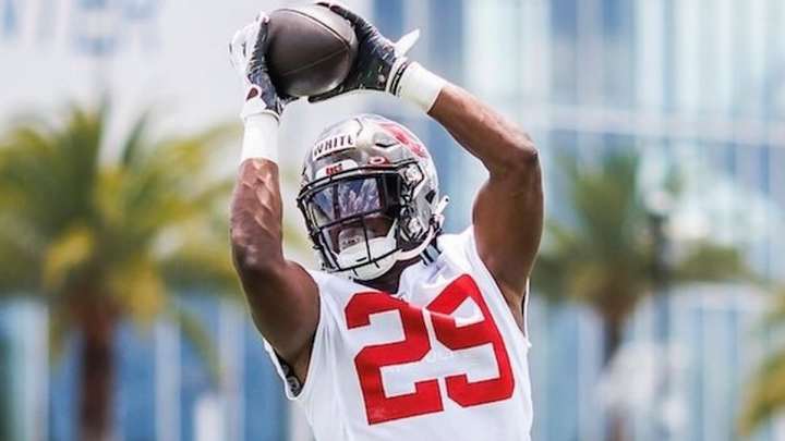 Buccaneers Minicamp: One Rookie Impressing, While Another Misses Out Buccaneers Minicamp: One Rookie Impressing, While Another Misses Out