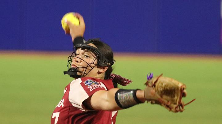 WCWS Photo Gallery: Oklahoma 16, Texas 1