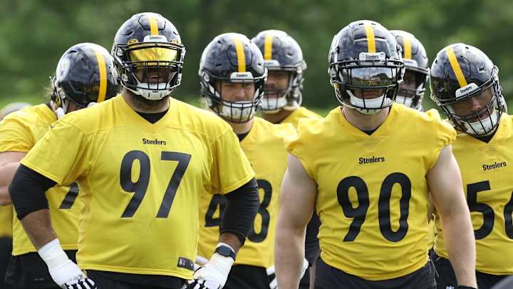 Steelers Mini Camp Takeaways: Goofy Helmets and Missing Starters Steelers Mini Camp Takeaways: Goofy Helmets and Missing Starters