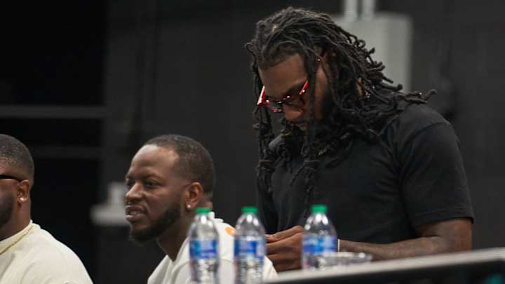 Suns: Jae Crowder Suggests He Won't be at Training Camp Suns: Jae Crowder Suggests He Won't be at Training Camp