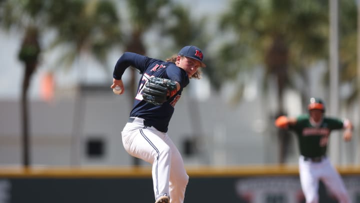 LIVE UPDATES: Ole Miss Takes on Arkansas in College World Series LIVE UPDATES: Ole Miss Takes on Arkansas in College World Series