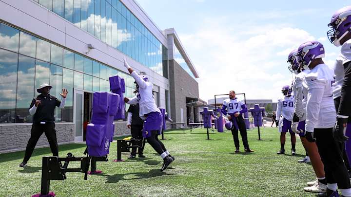 Football Outsiders: Vikings Have One of Four Worst Run Defenses in NFL Football Outsiders: Vikings Have One of Four Worst Run Defenses in NFL