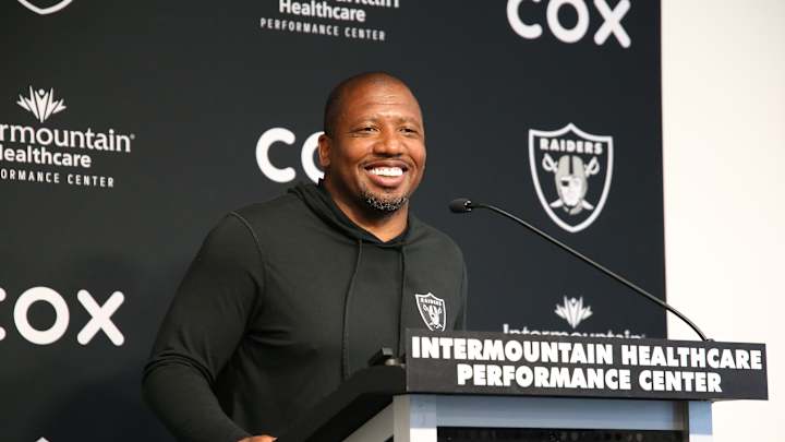 Raiders’ Coaching Staff: DB, Coordinator Jason Simmons