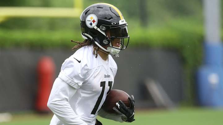 Chase Claypool Already Feels Comfortable With Mitch Trubisky