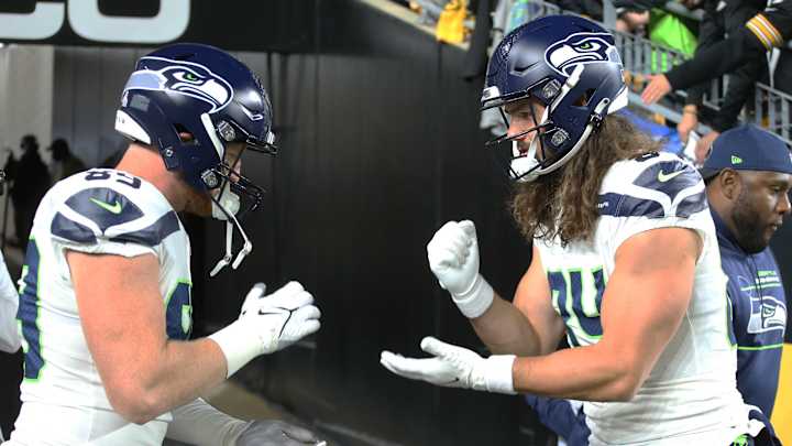 Analysis: Seahawks Poised to Feature Tight Ends, 12 Personnel in 2022 Offense Analysis: Seahawks Poised to Feature Tight Ends, 12 Personnel in 2022 Offense