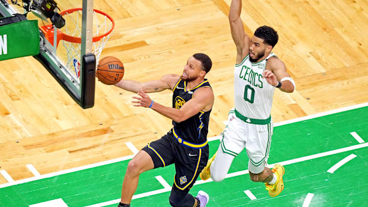 Curry’s ‘Stunning’ Performance Evens Heavyweight Finals Fight