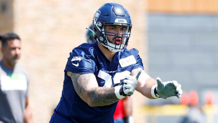 Seahawks 'Heavy Metal': Rookie Abraham Lucas on DK Metcalf & Making Music in Seattle Seahawks 'Heavy Metal': Rookie Abraham Lucas on DK Metcalf & Making Music in Seattle