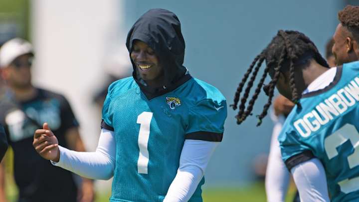 Jaguars OC Press Taylor Reveals His Early Impressions of Travis Etienne Jaguars OC Press Taylor Reveals His Early Impressions of Travis Etienne