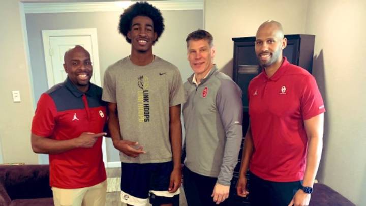 Oklahoma Basketball: Porter Moser Picks Up First 2023 Commit